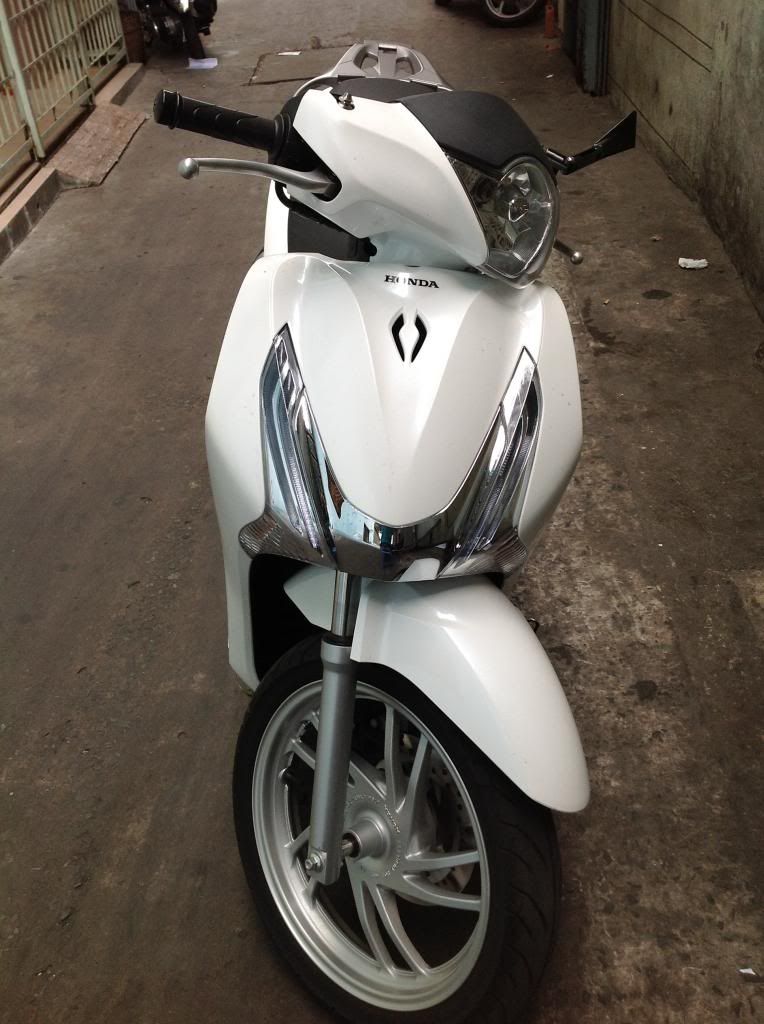 Bán Sh VN 125i đk10/2012 màu trắng zin A-Z