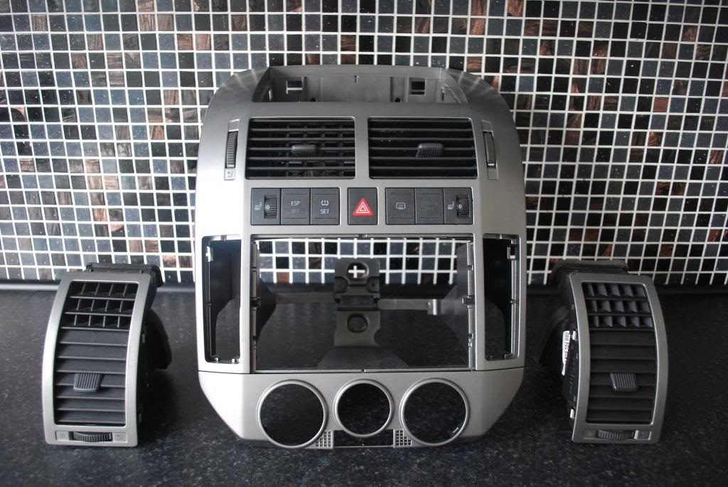 Genuine VW Polo 9n3 GTi silver centre console and matching silver air vents