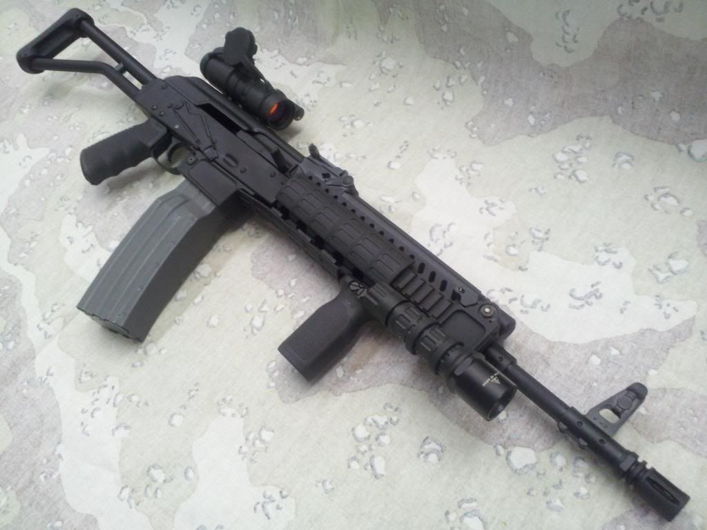 http://i1051.photobucket.com/albums/s435/DefinitiveArms/DA%20D%20Rifle/2012-11-02095739.jpg