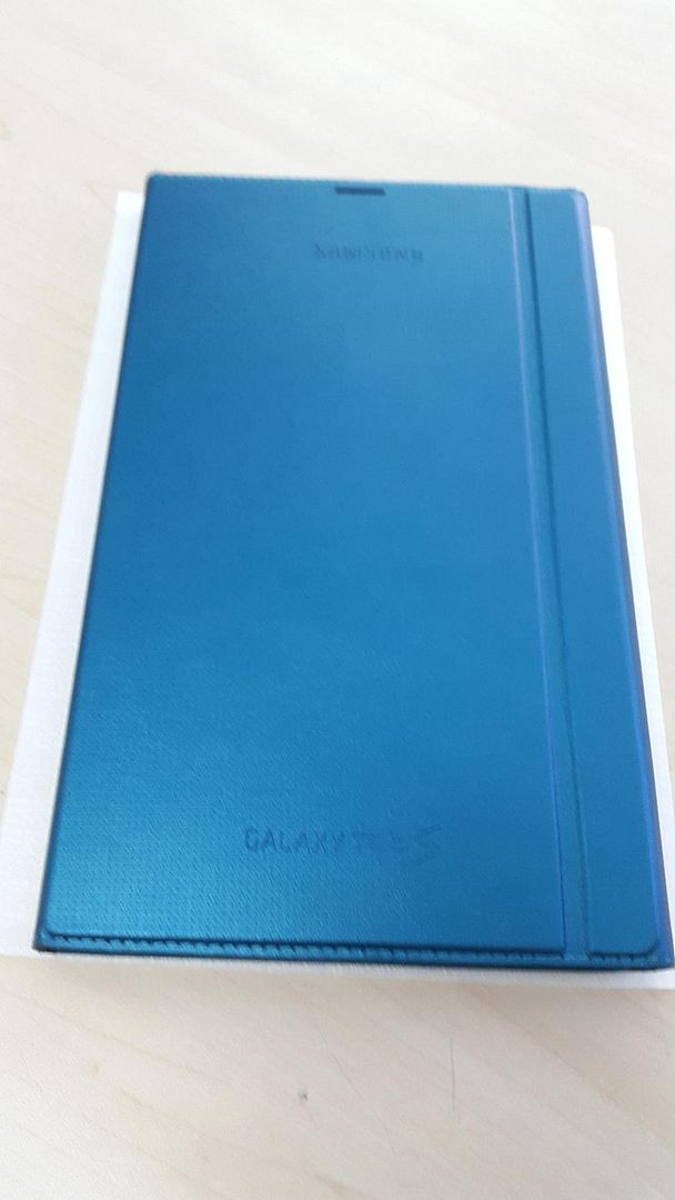 Siêu mẫu OppO R5 và Samsung Tab S 8.4 . hàng CTY . HTC desire SV - 3