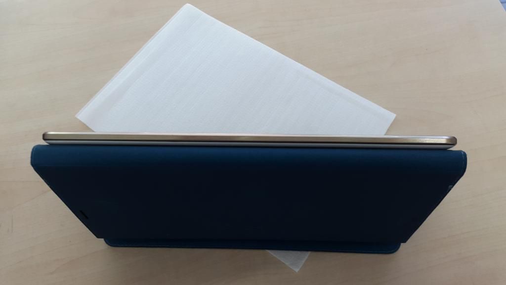 Siêu mẫu OppO R5 và Samsung Tab S 8.4 . hàng CTY . HTC desire SV - 4