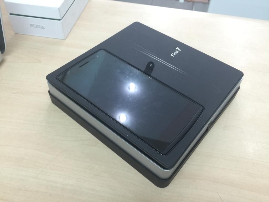 Giảm giá 25% tất cả các máy OPPO . Hàng 9 hãng new 100% - 4