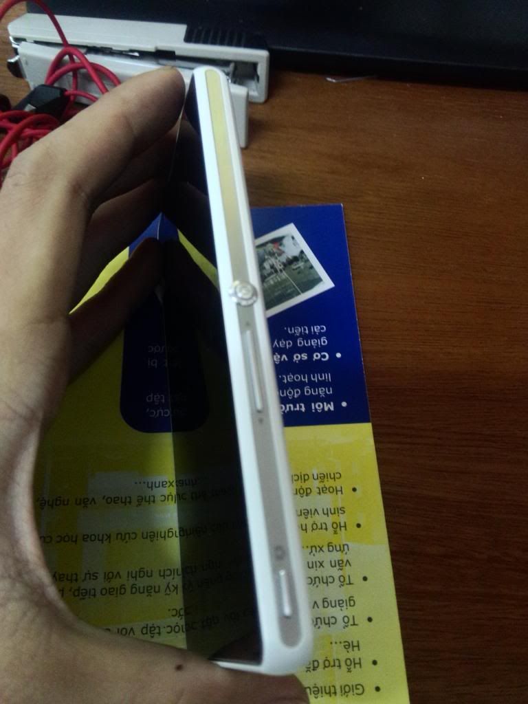 Bán nhanh em ZR, Màu Trắng đẹp leng keng 99% . Hình thật . Giá OK - 3