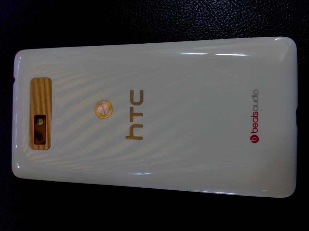 HTC Desire 600 = 3tr7, OppO Find 5 Mini = 3tr750. Hai máy CTY , Màu trắng . 99% - 5