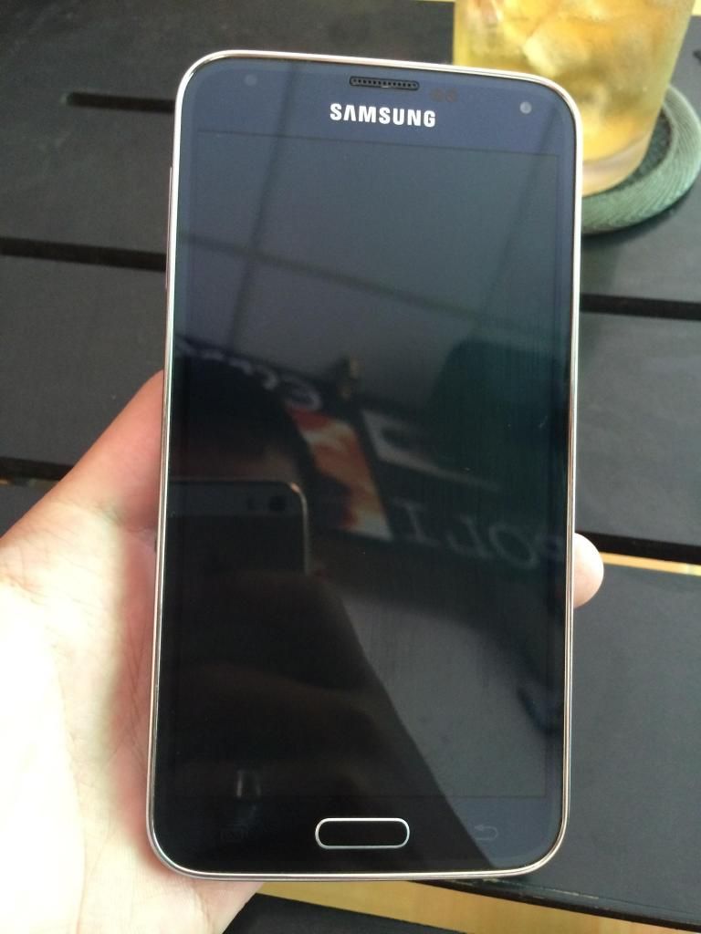 Bán em S5 hàng Cty còn bảo hành 1/5/2015 máy đẹp . Giá bao HOT . HÌnh thật CLick xem