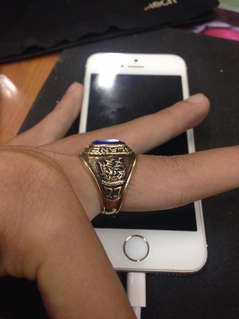 Bán 1 em Nhẫn MỸ . ĐÚng hàng . Năm 1973 - 1