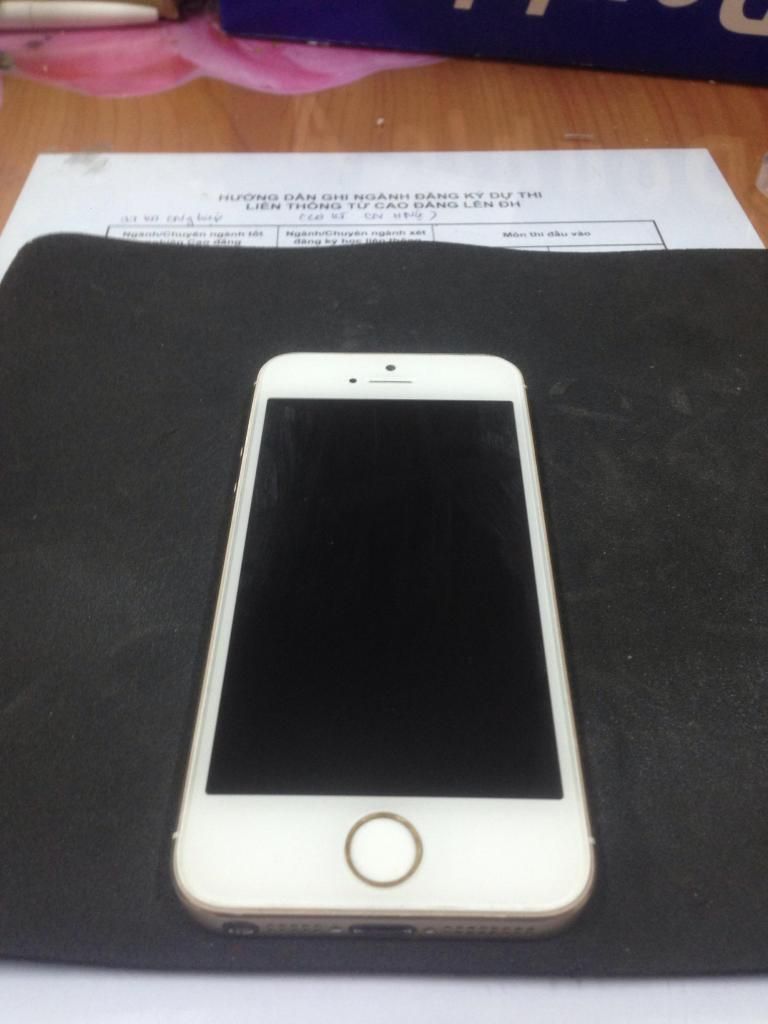 Ip 5-32gb WOrld lên FULL 5S-32Gb GOLD . Giá ok . máy 99%