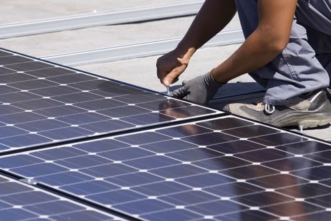 Solar Panels Cost (c) solarpanelscost how to solar panels work